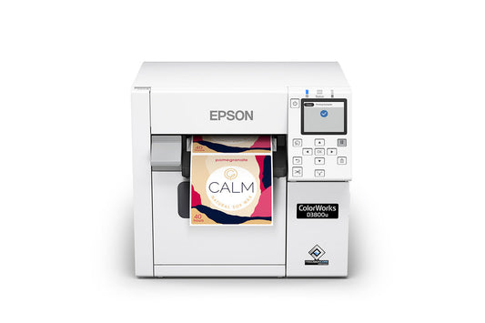 Epson ColorWorks D3800e colour label printer, 4-inch dye-ink, auto cutter, 600 x 1200 dpi, inkjet (C31CK03202) – front view with printed label